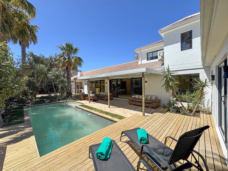 4 Bedroom Property for Sale in Sunset Beach Western Cape